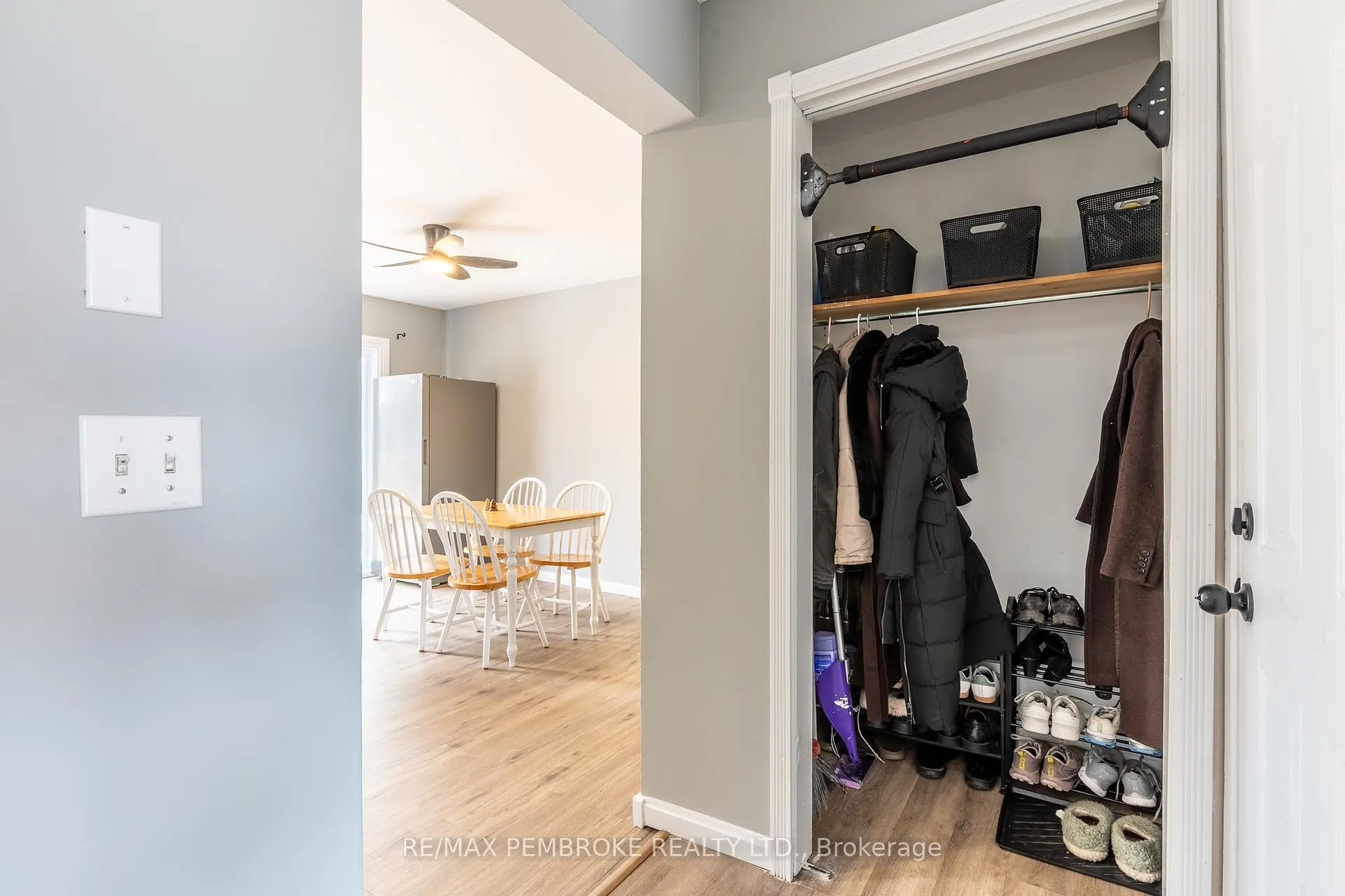 Photo 17 of 24 Earl Street, Petawawa — HOMEH