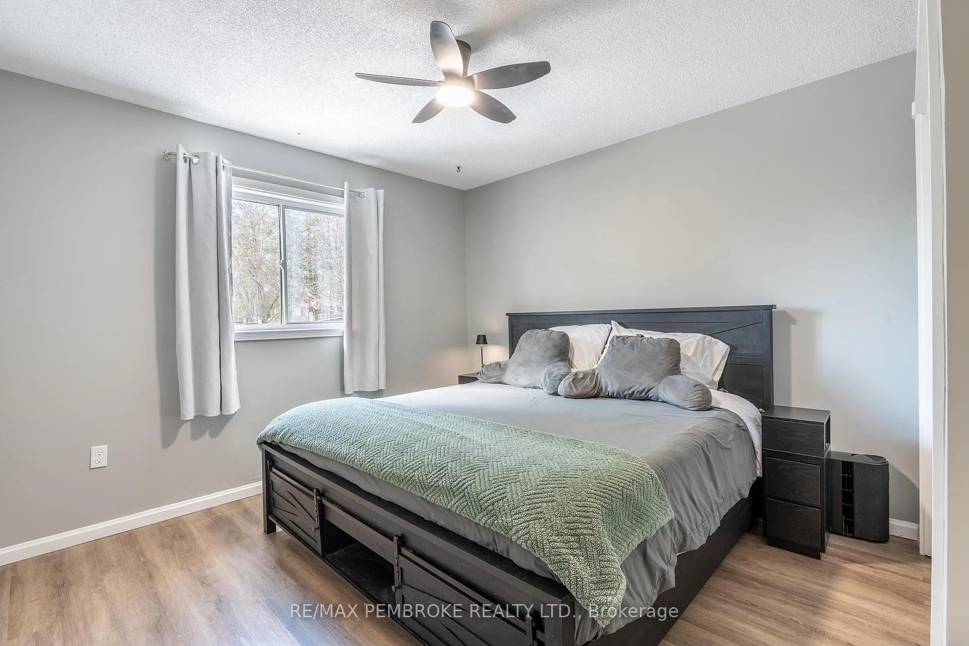 Photo 30 of 24 Earl Street, Petawawa — HOMEH