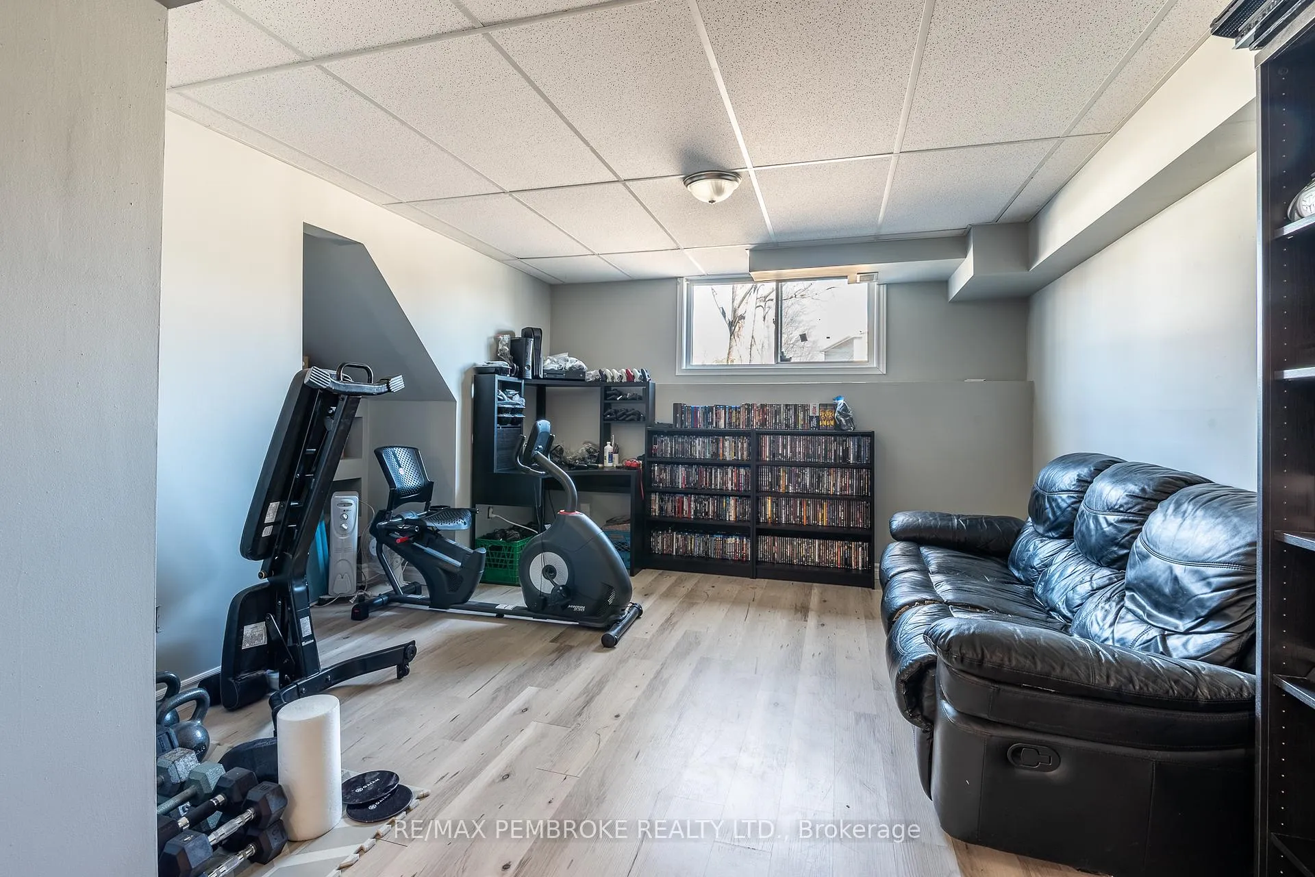 Photo 35 of 24 Earl Street, Petawawa — HOMEH