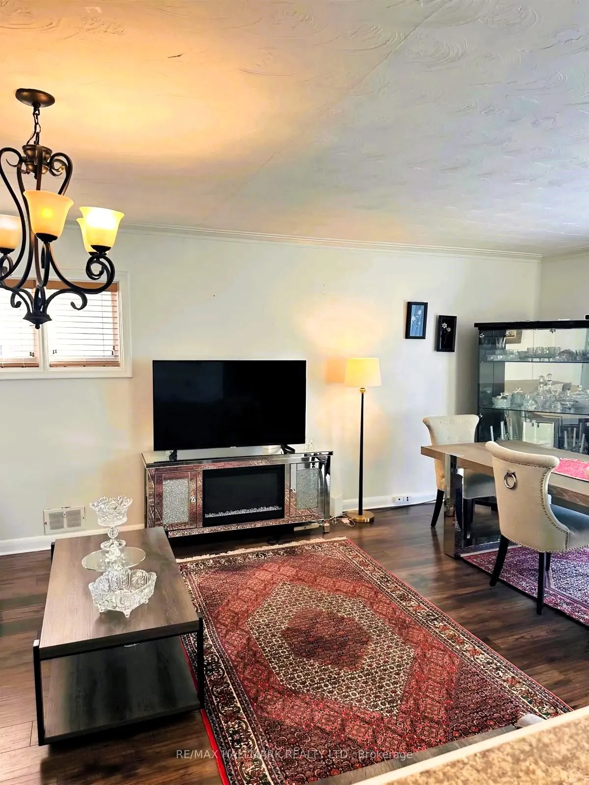 Photo 4 of 351 Osiris Drive, Richmond Hill, Crosby — HOMEH