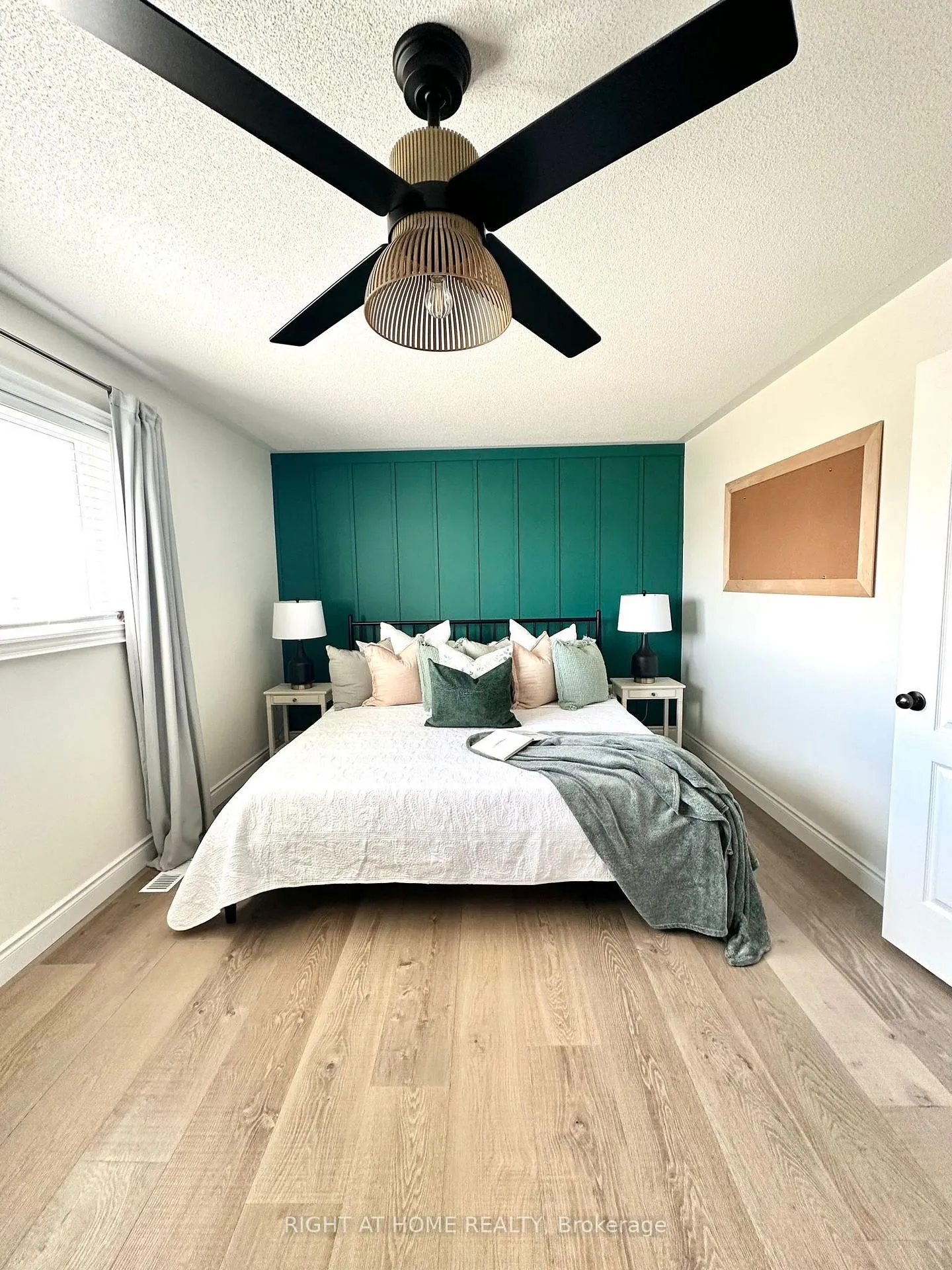 Photo 10 of 1536 Dunedin Crescent, Oshawa, Taunton — HOMEH