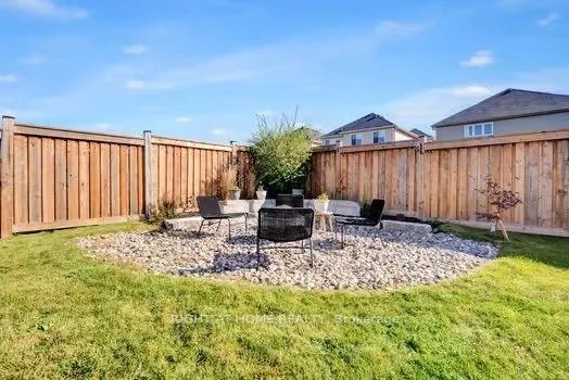 Photo 18 of 1536 Dunedin Crescent, Oshawa, Taunton — HOMEH