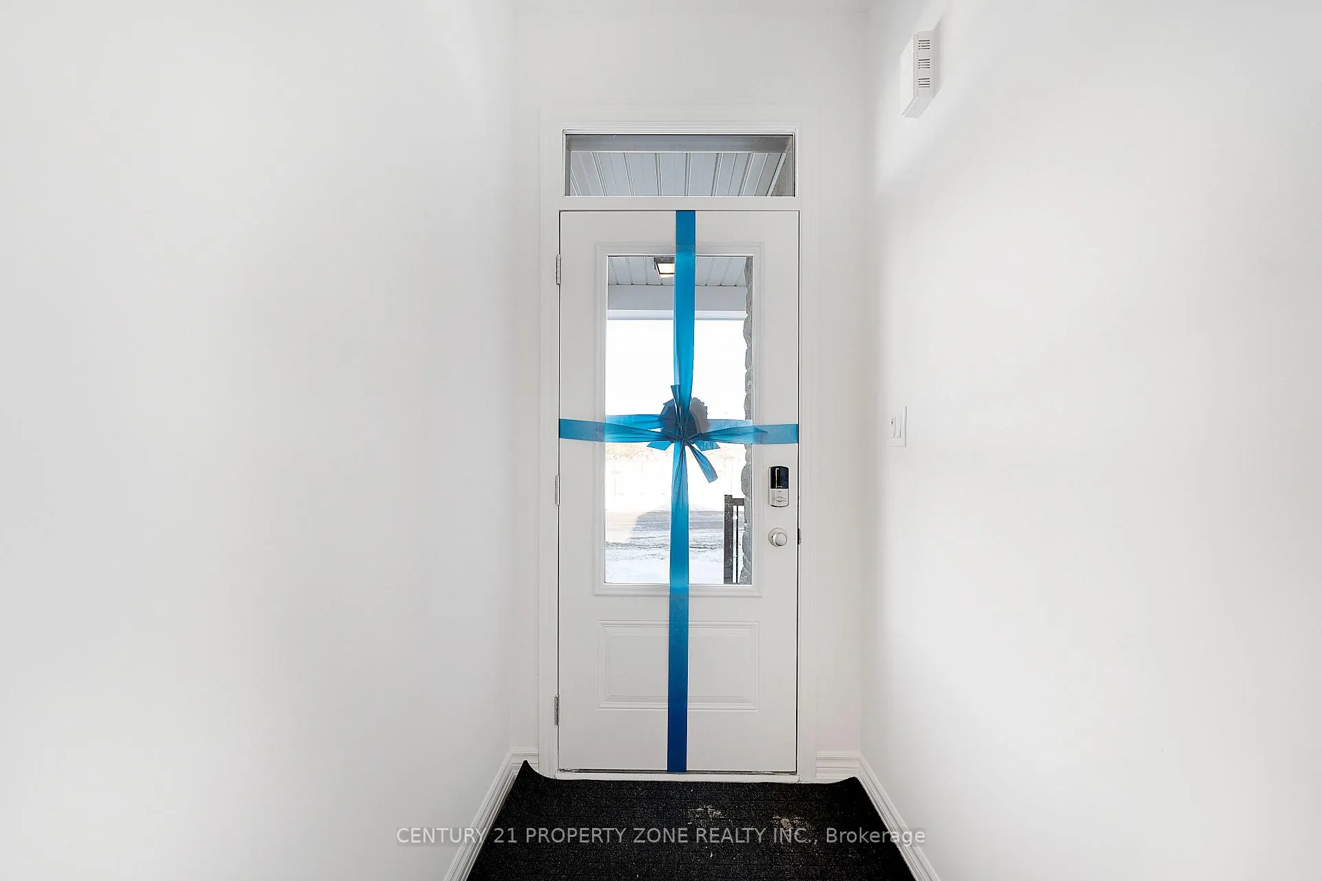 Photo 6 of 80 Aster Woods Drive, Caledon, Rural Caledon — HOMEH