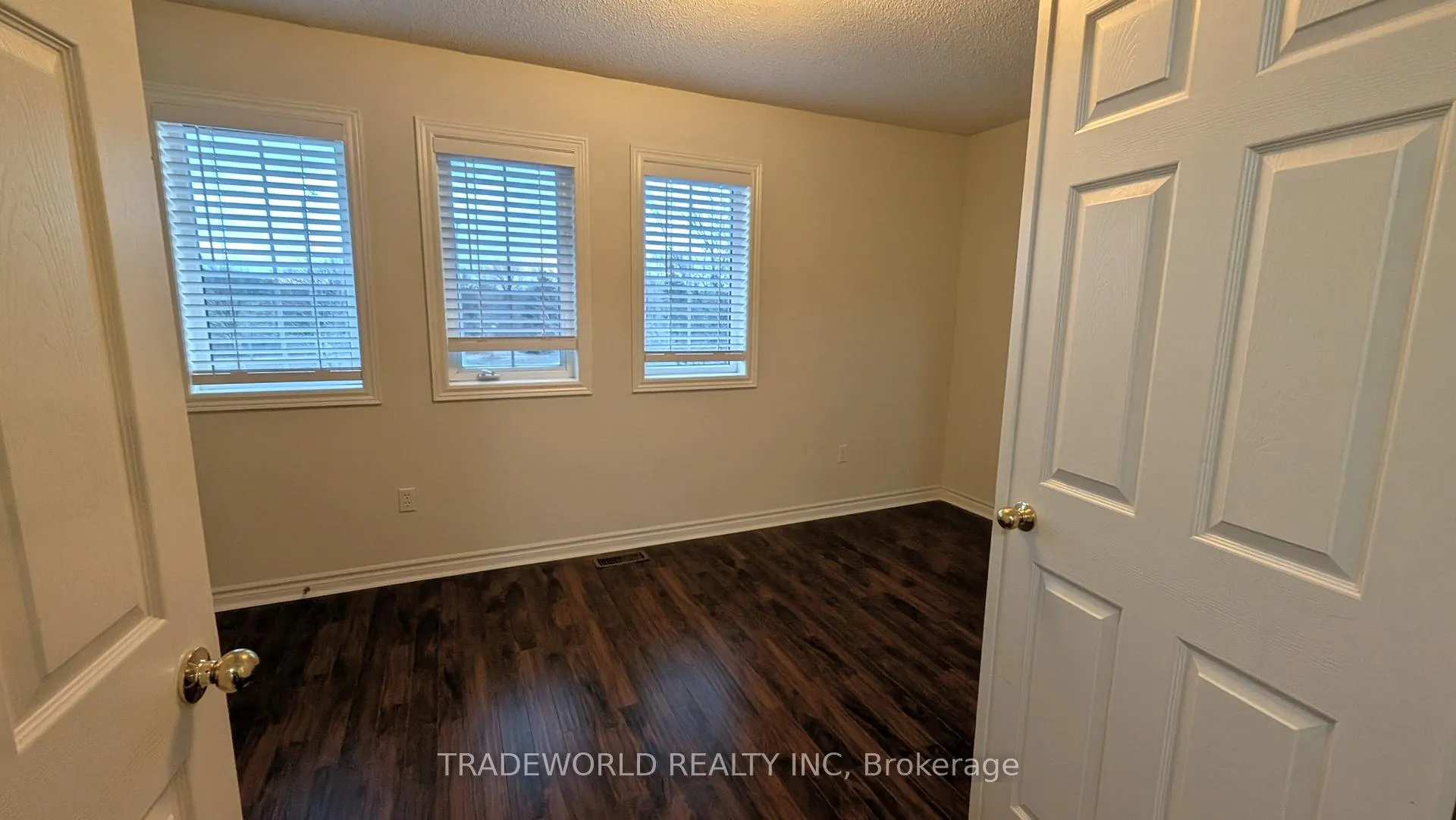 Photo 8 of 176 Kimono Crescent, Richmond Hill, Rouge Woods — HOMEH