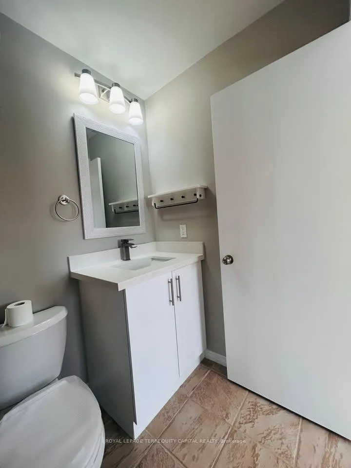 Photo 11 of Unit Upper, 46 Gosney Crescent, Barrie, Painswick North — HOMEH