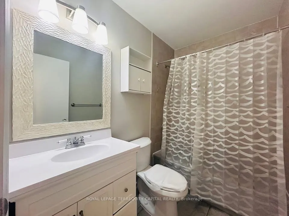 Photo 12 of Unit Upper, 46 Gosney Crescent, Barrie, Painswick North — HOMEH