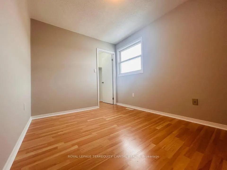 Photo 15 of Unit Upper, 46 Gosney Crescent, Barrie, Painswick North — HOMEH