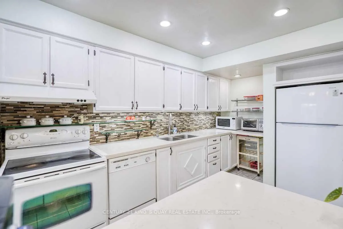 Photo 14 of 42 Knightsbridge Way, Markham, Markham Village — HOMEH