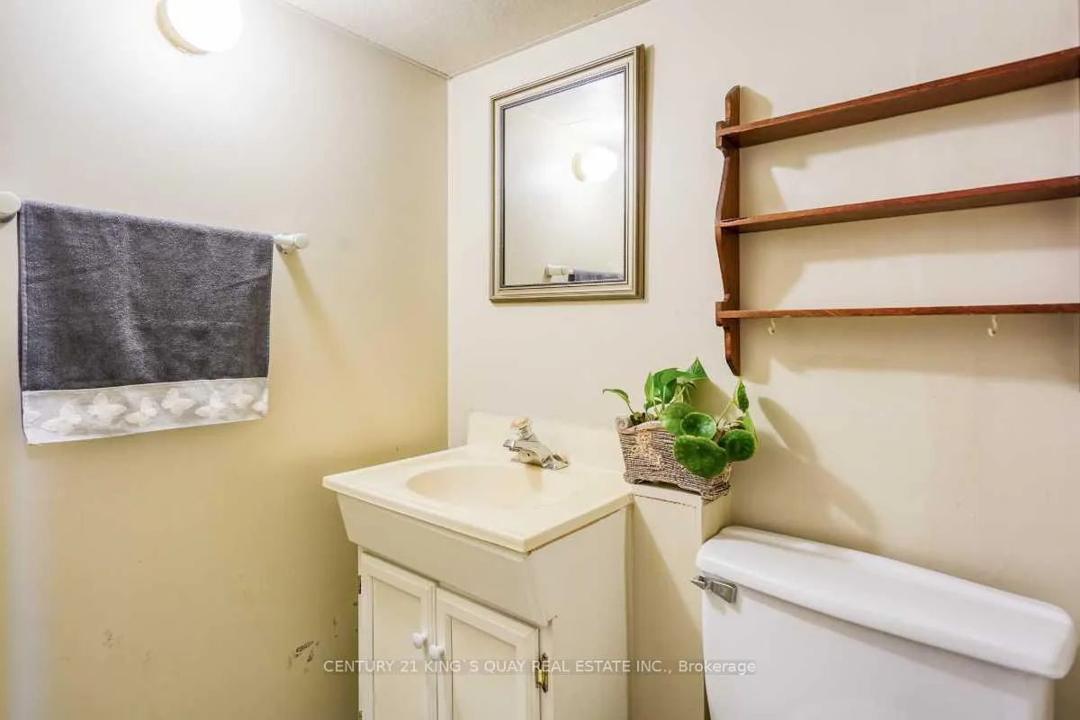 Photo 28 of 42 Knightsbridge Way, Markham, Markham Village — HOMEH