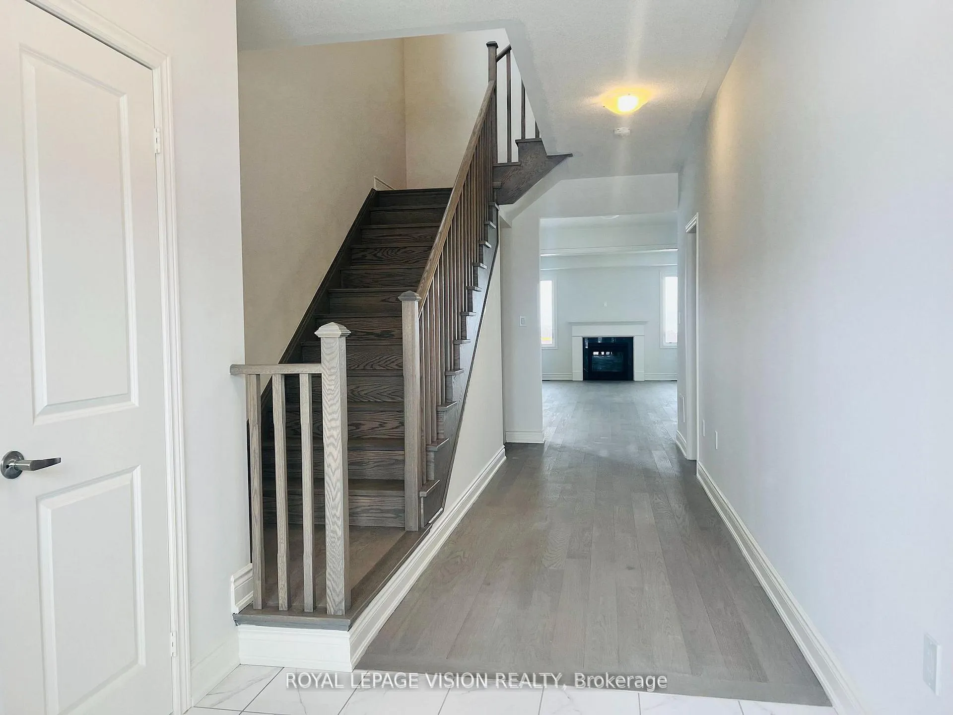 Photo 2 of 1450 Wheatcroft Drive, Oshawa, Kedron — HOMEH