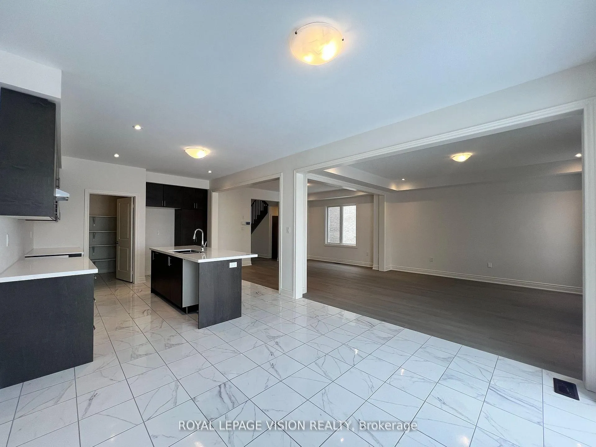 Photo 6 of 1450 Wheatcroft Drive, Oshawa, Kedron — HOMEH