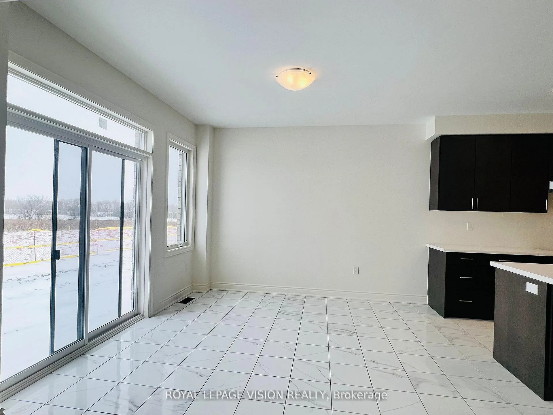 Photo 9 of 1450 Wheatcroft Drive, Oshawa, Kedron — HOMEH