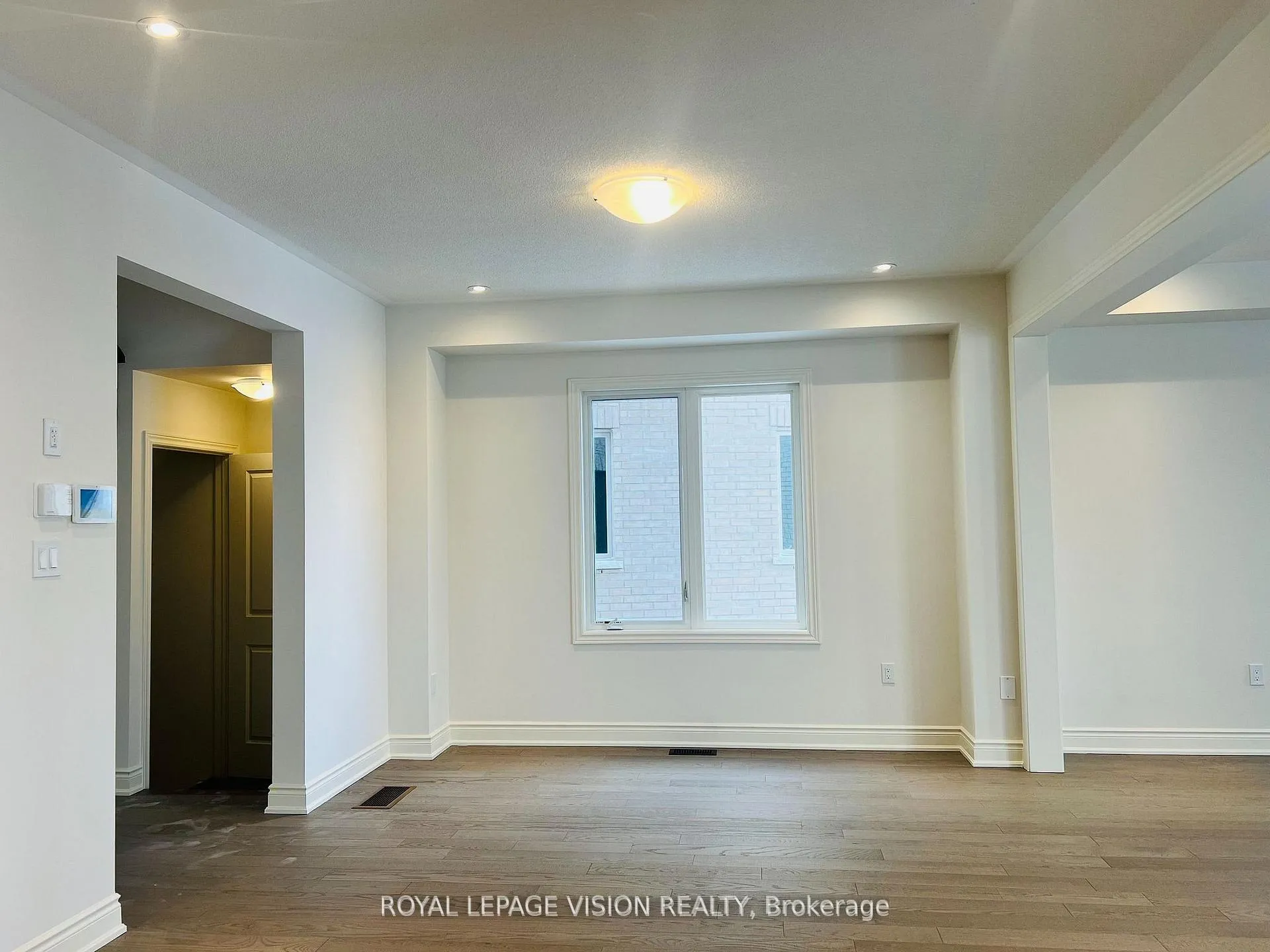 Photo 12 of 1450 Wheatcroft Drive, Oshawa, Kedron — HOMEH