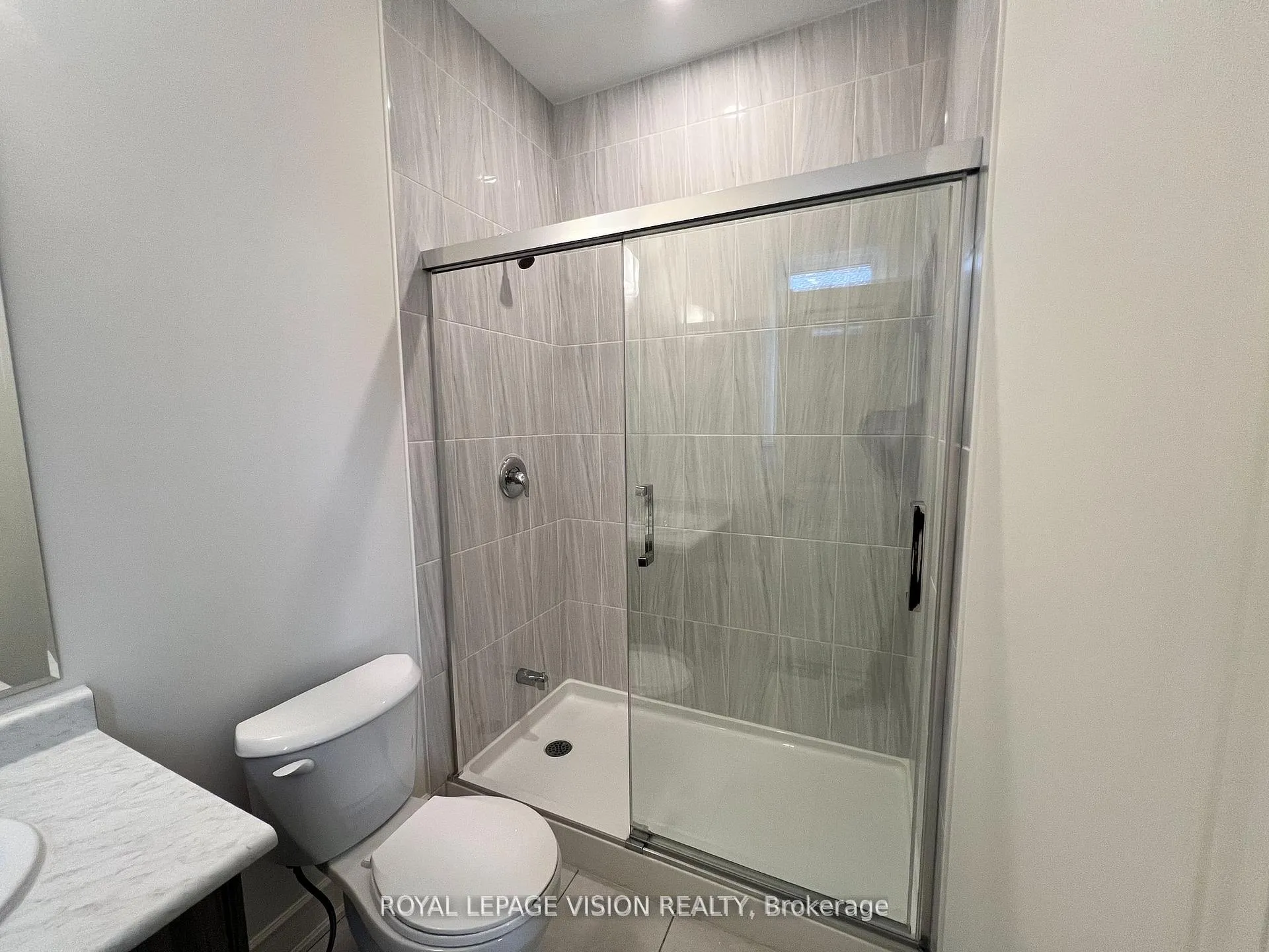 Photo 21 of 1450 Wheatcroft Drive, Oshawa, Kedron — HOMEH