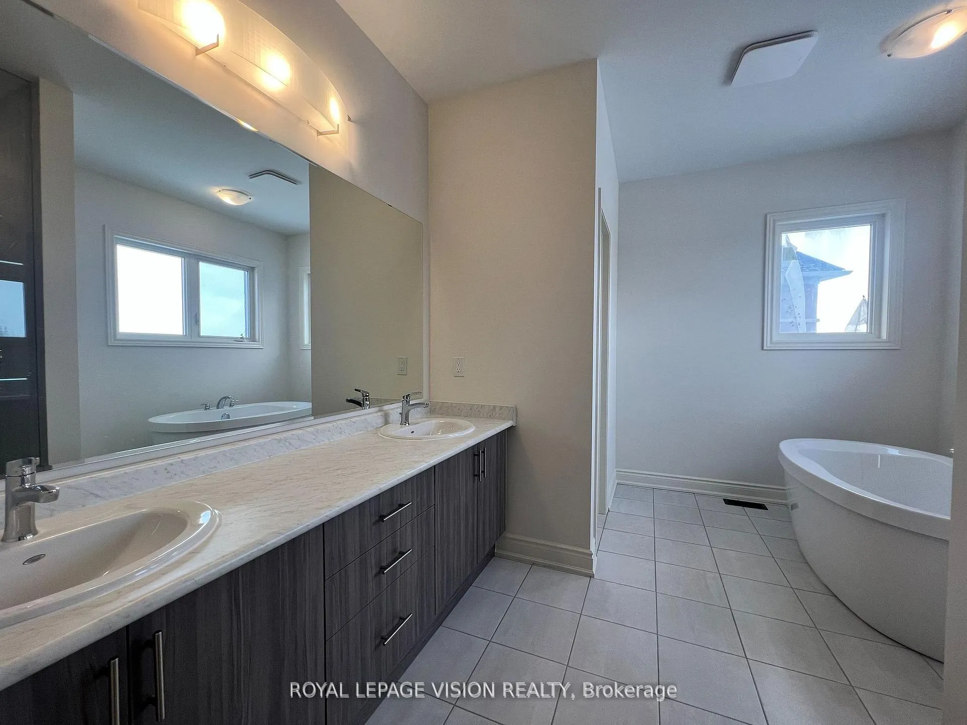 Photo 26 of 1450 Wheatcroft Drive, Oshawa, Kedron — HOMEH