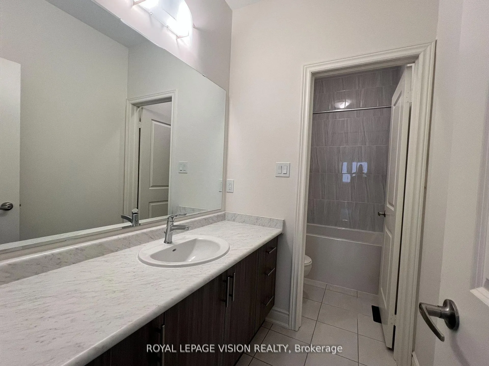Photo 31 of 1450 Wheatcroft Drive, Oshawa, Kedron — HOMEH