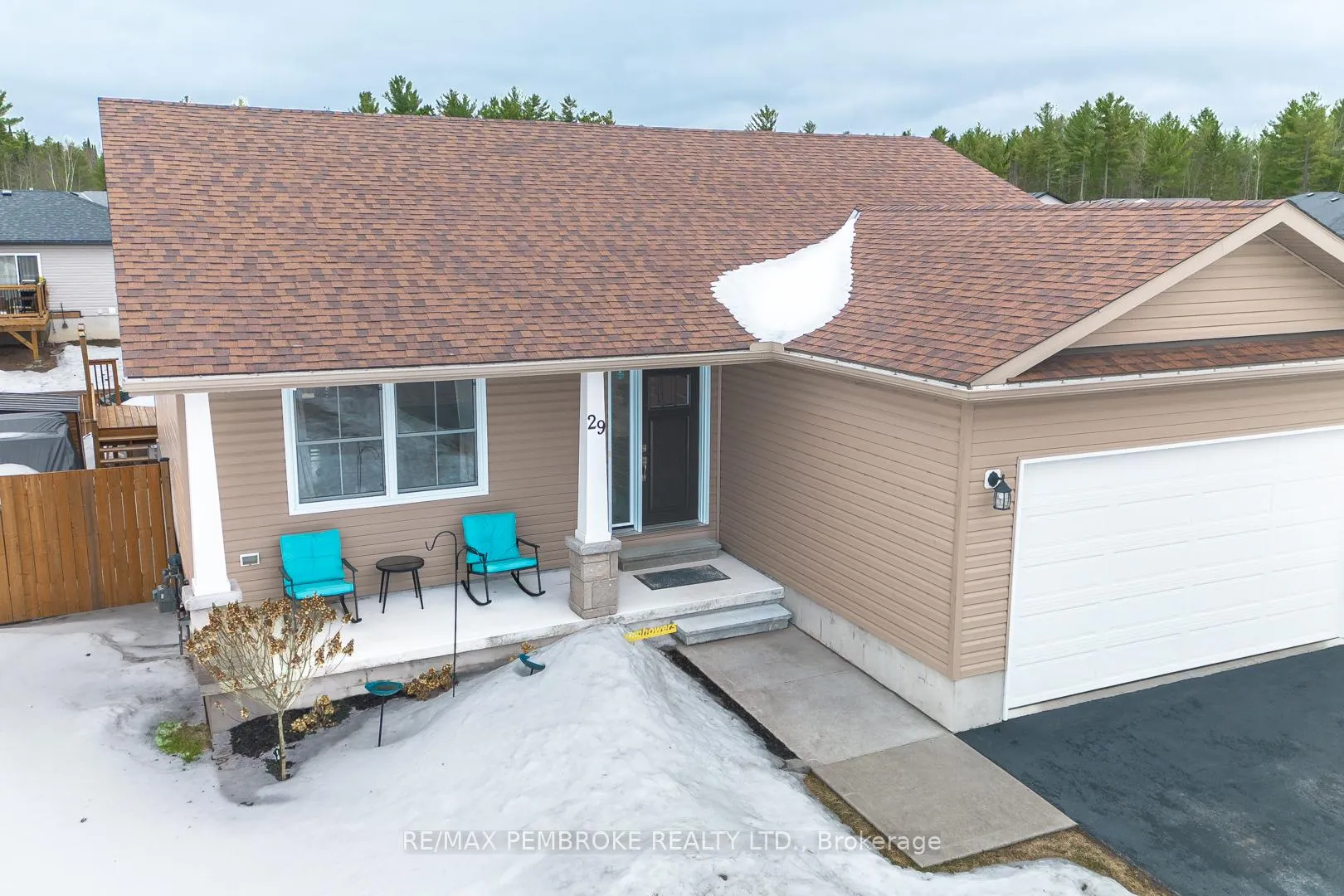 Photo 2 of 29 Terrance Drive, Petawawa — HOMEH