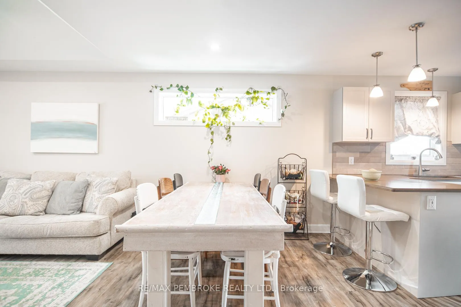 Photo 14 of 29 Terrance Drive, Petawawa — HOMEH