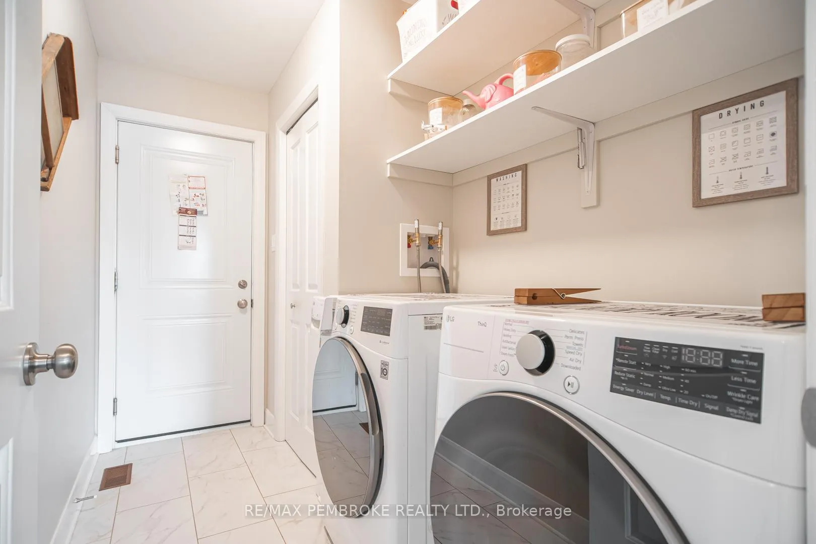 Photo 23 of 29 Terrance Drive, Petawawa — HOMEH