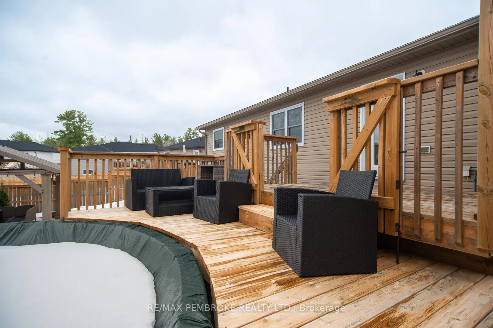 Photo 41 of 29 Terrance Drive, Petawawa — HOMEH