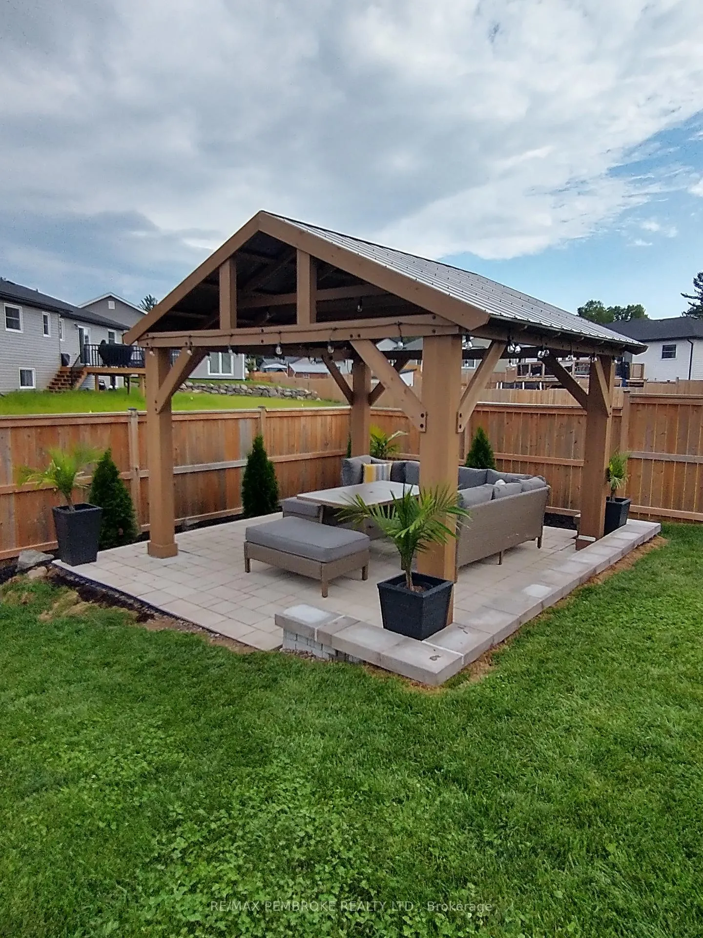 Photo 47 of 29 Terrance Drive, Petawawa — HOMEH
