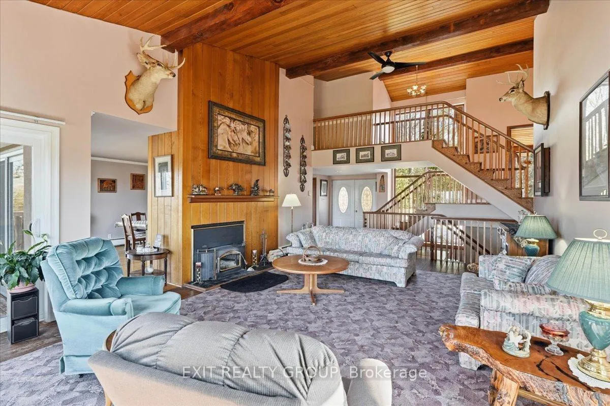 Photo 4 of 401 Hearns Road, Quinte West, Sidney Ward — HOMEH