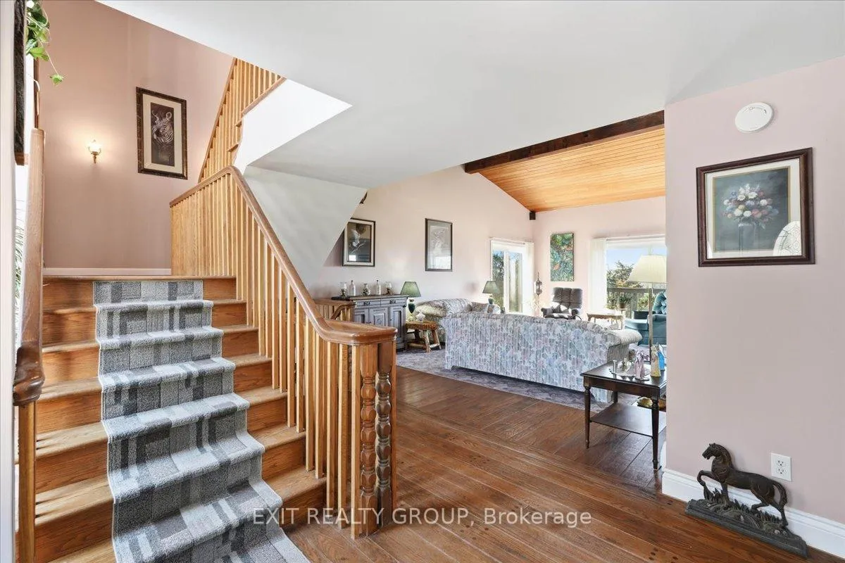 Photo 5 of 401 Hearns Road, Quinte West, Sidney Ward — HOMEH
