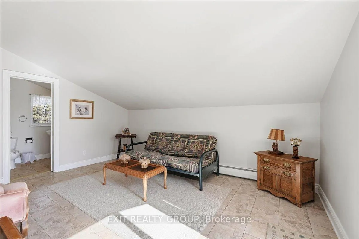 Photo 12 of 401 Hearns Road, Quinte West, Sidney Ward — HOMEH
