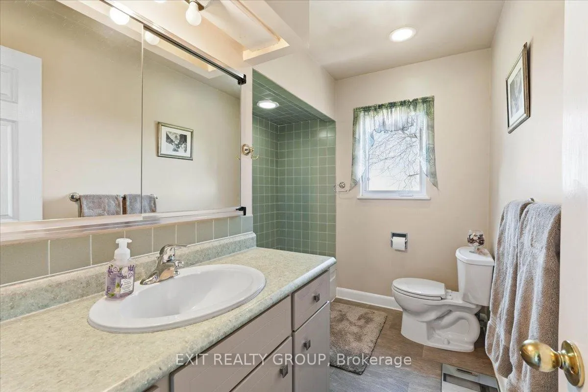 Photo 22 of 401 Hearns Road, Quinte West, Sidney Ward — HOMEH