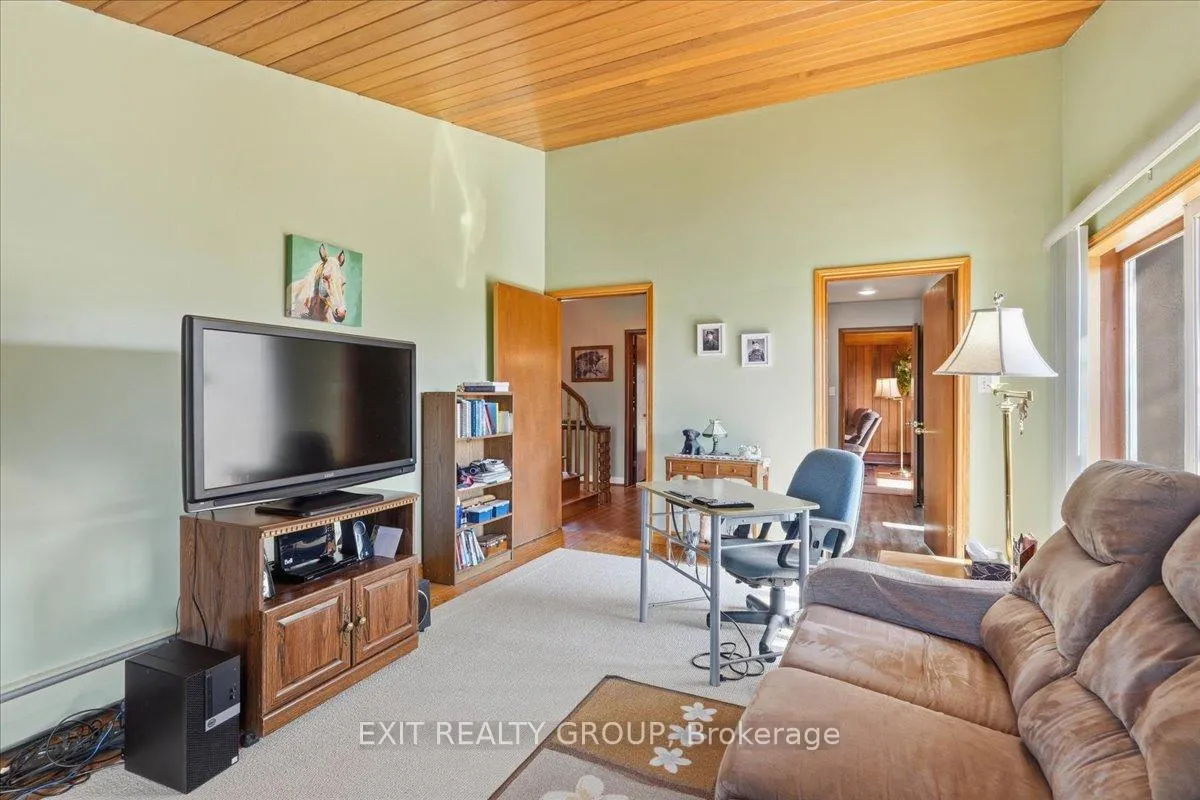 Photo 27 of 401 Hearns Road, Quinte West, Sidney Ward — HOMEH