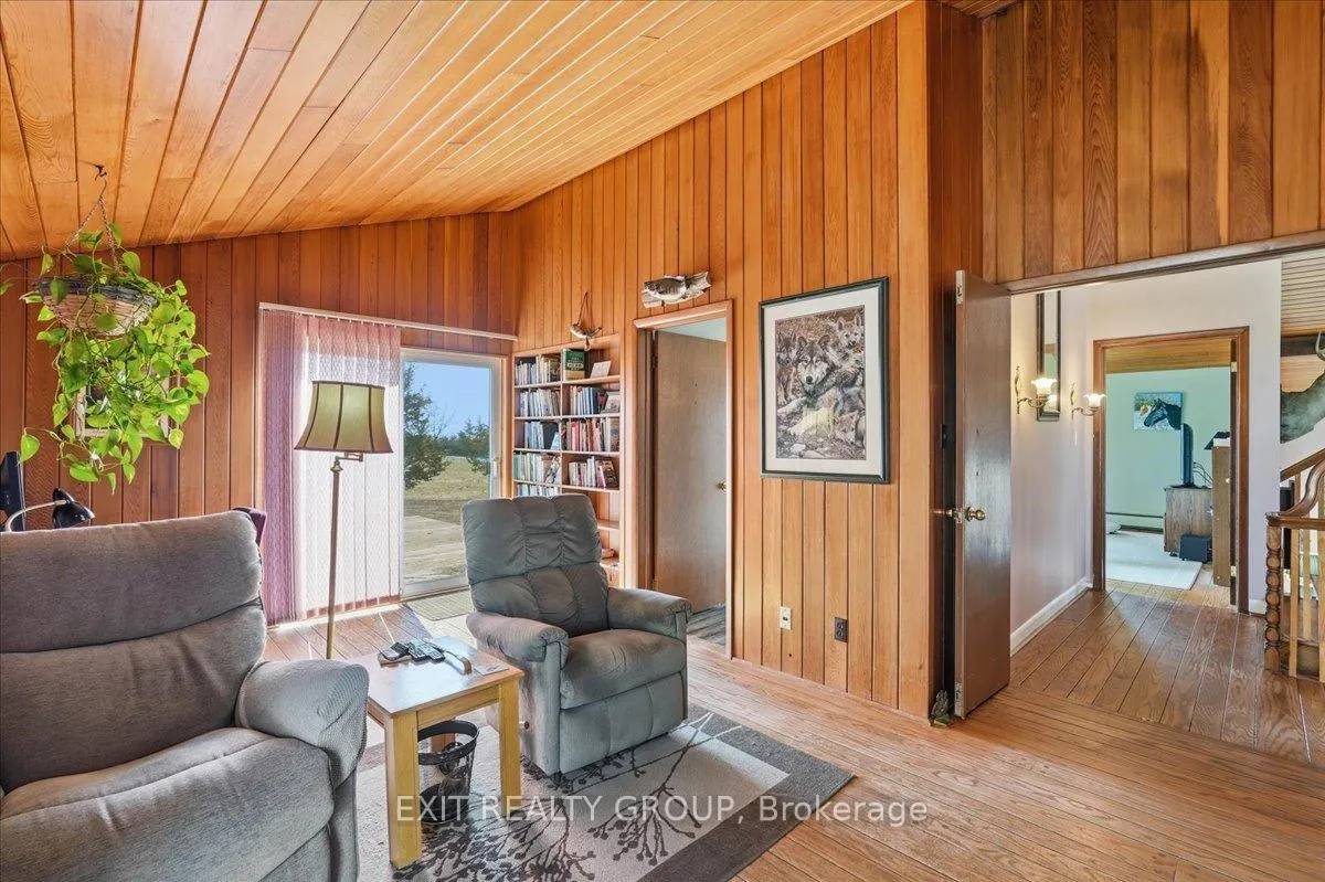 Photo 28 of 401 Hearns Road, Quinte West, Sidney Ward — HOMEH