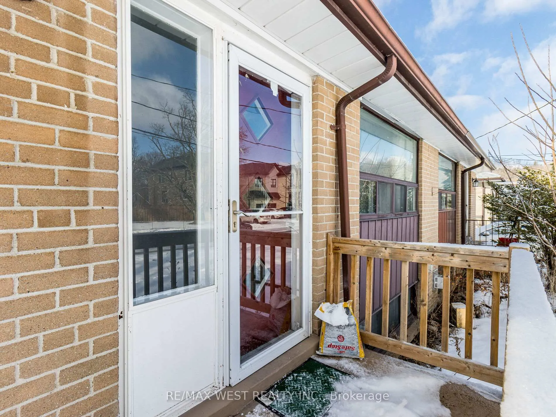 Photo 5 of 54 James Street, Caledon, Bolton East — HOMEH