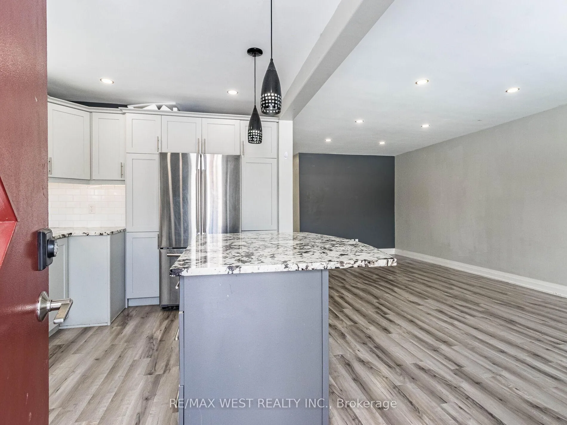 Photo 6 of 54 James Street, Caledon, Bolton East — HOMEH