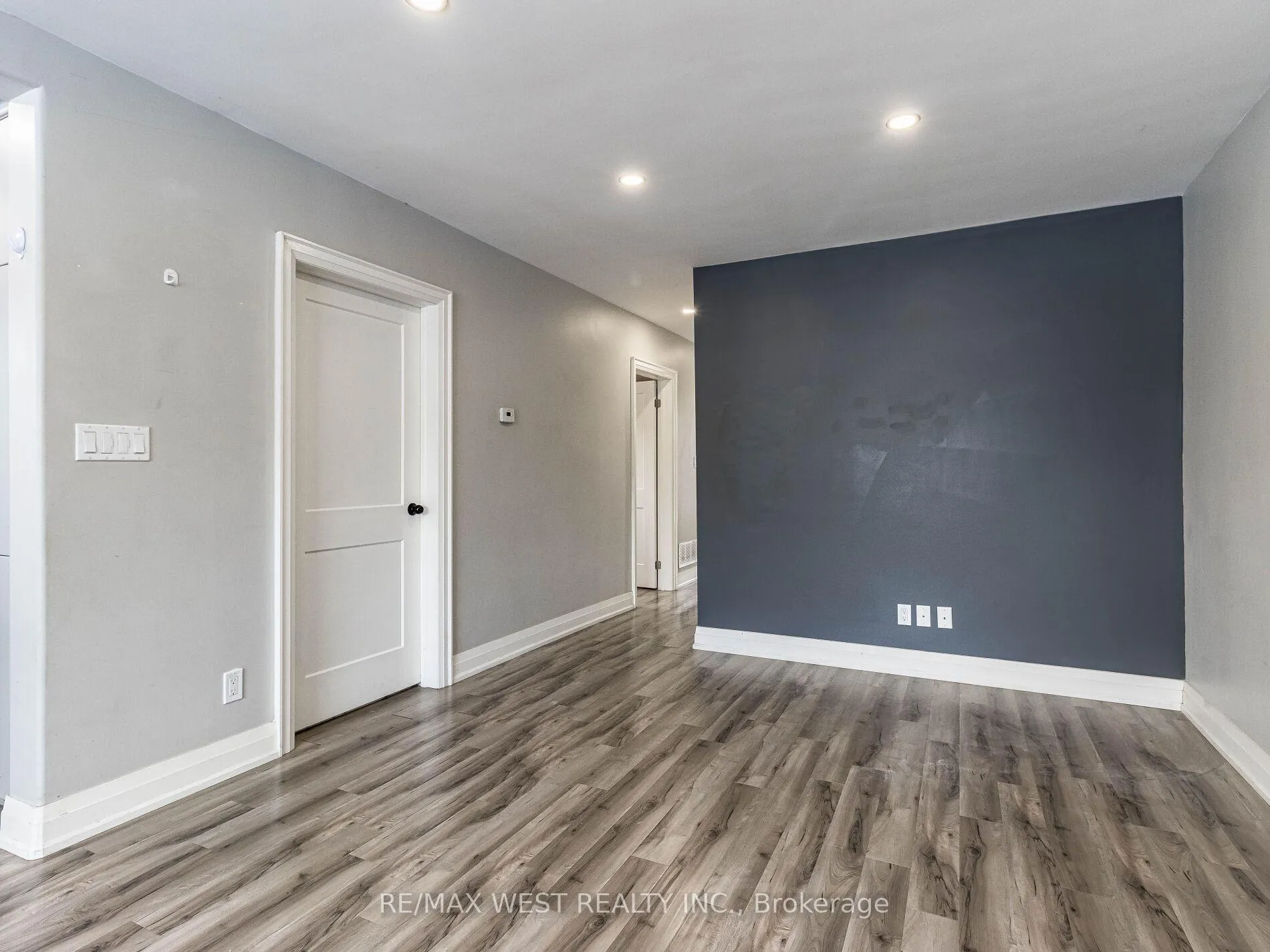 Photo 20 of 54 James Street, Caledon, Bolton East — HOMEH