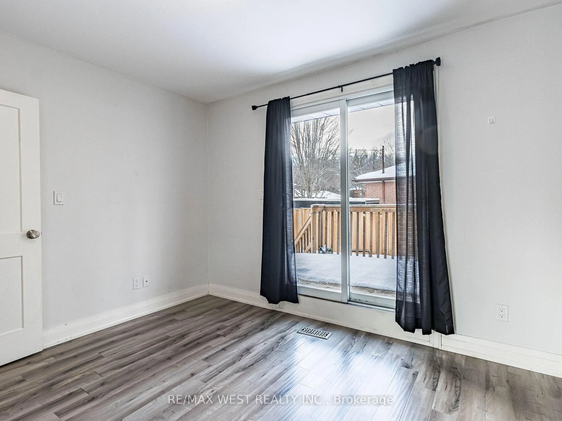 Photo 34 of 54 James Street, Caledon, Bolton East — HOMEH