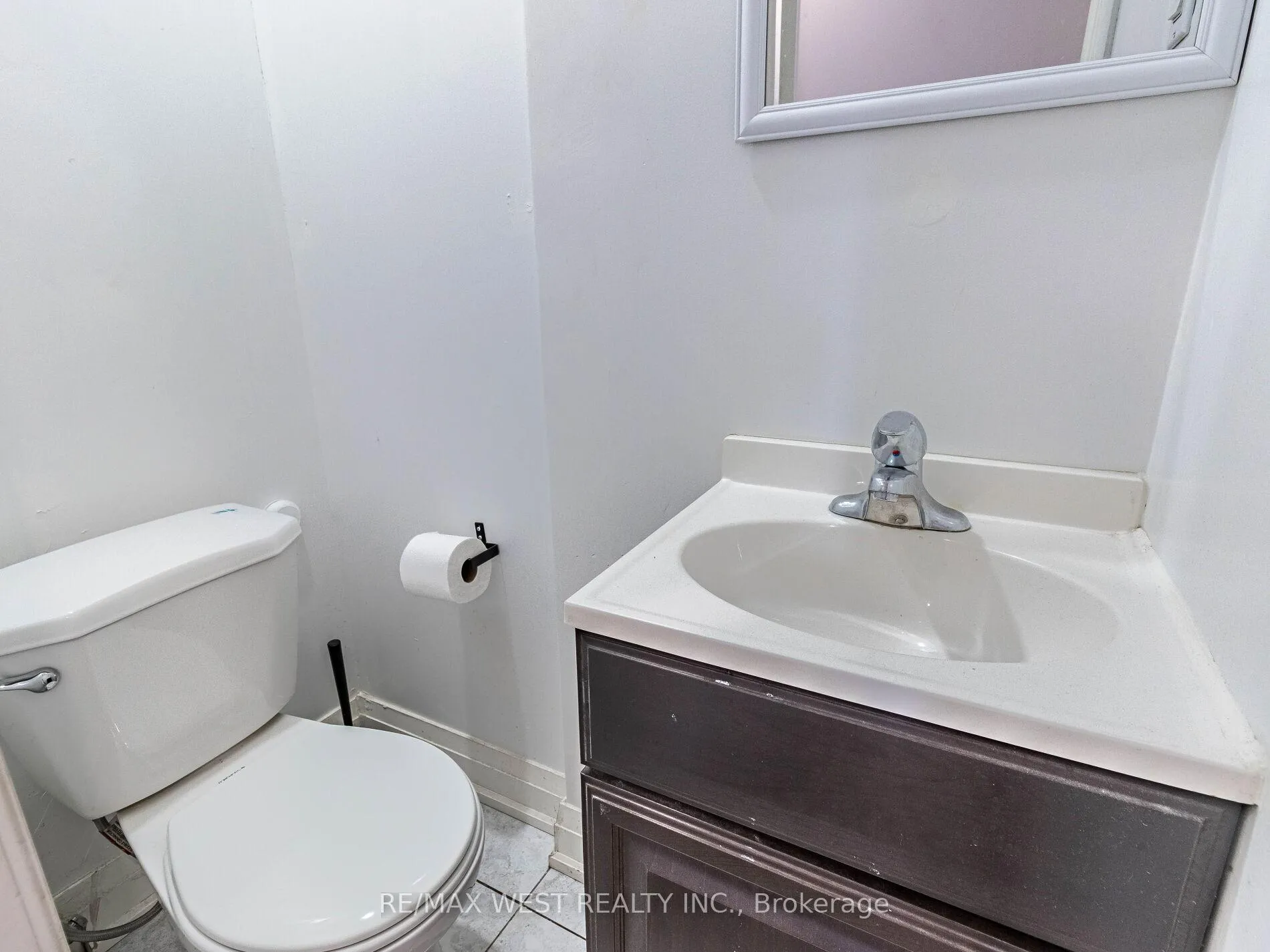 Photo 36 of 54 James Street, Caledon, Bolton East — HOMEH