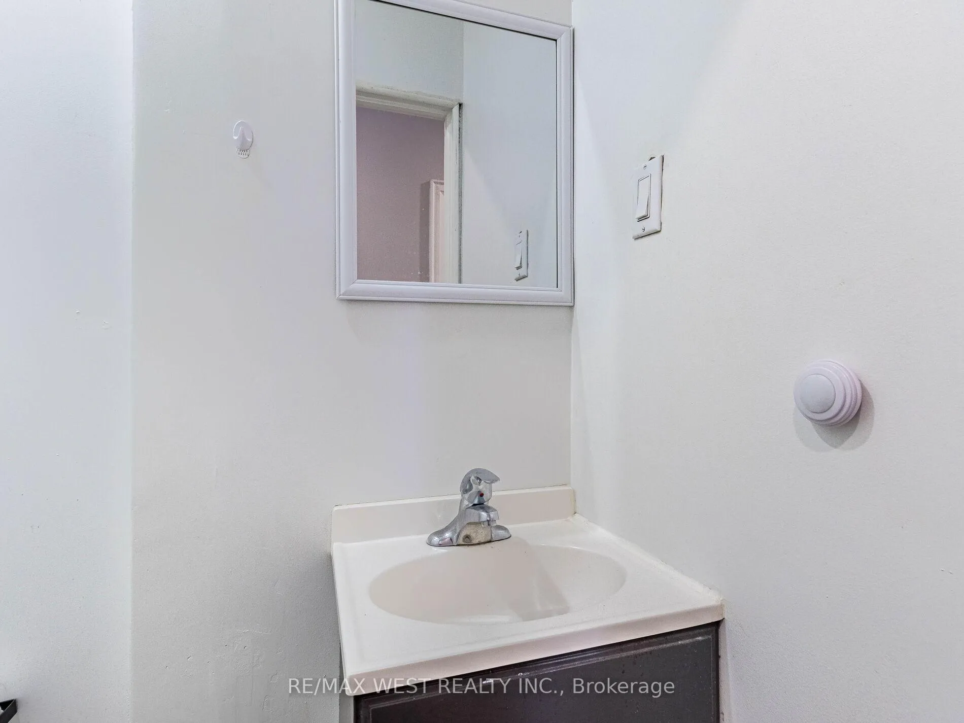 Photo 37 of 54 James Street, Caledon, Bolton East — HOMEH