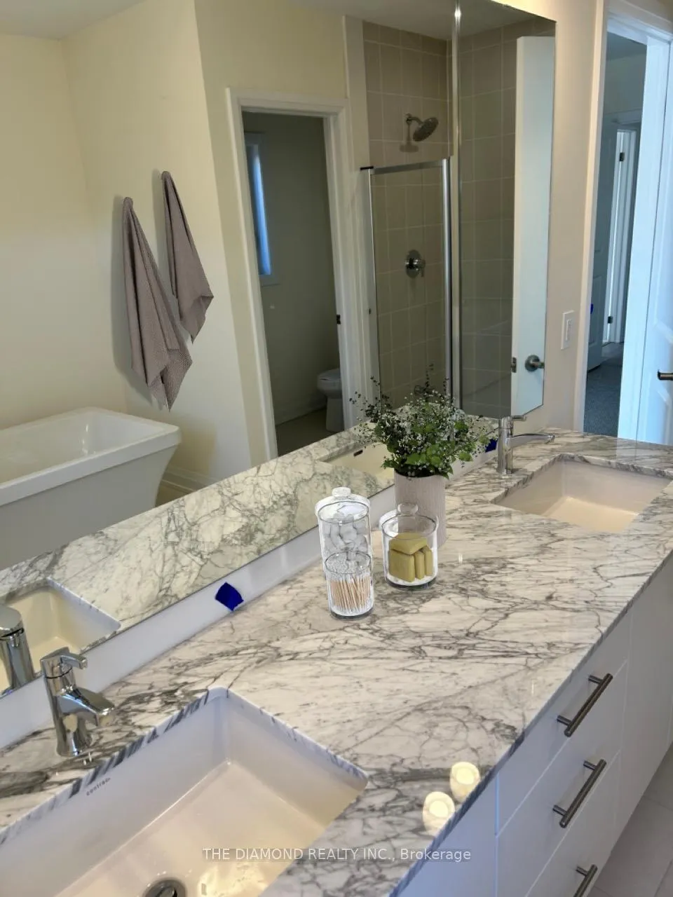 Photo 13 of 43 Daffodil Road, Springwater, Midhurst — HOMEH