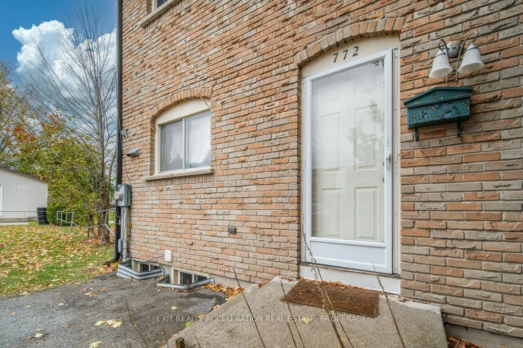 Photo 3 of 772 Ashwood Drive, Kingston, South of Taylor-Kidd Blvd — HOMEH