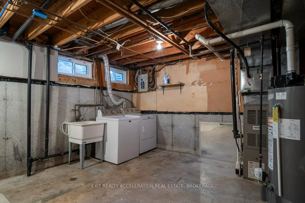 Photo 33 of 772 Ashwood Drive, Kingston, South of Taylor-Kidd Blvd — HOMEH