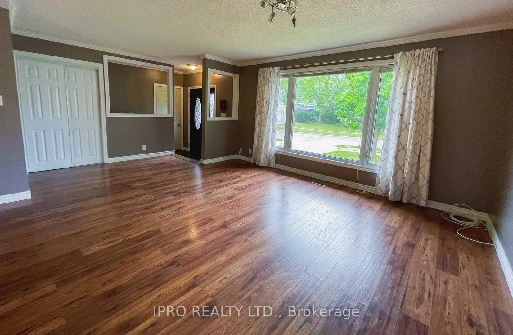 Photo 3 of 62 Toynbee Crescent, Kitchener, Forest Heights — HOMEH