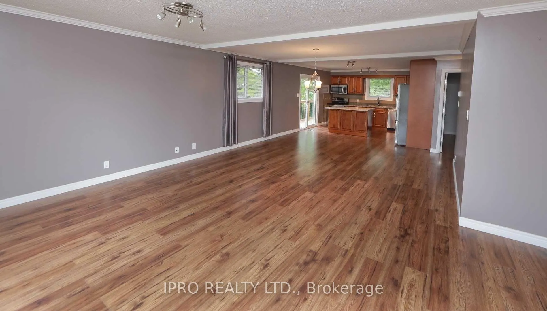 Photo 5 of 62 Toynbee Crescent, Kitchener, Forest Heights — HOMEH