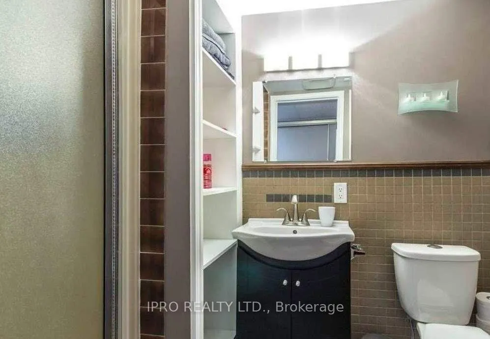 Photo 10 of 62 Toynbee Crescent, Kitchener, Forest Heights — HOMEH