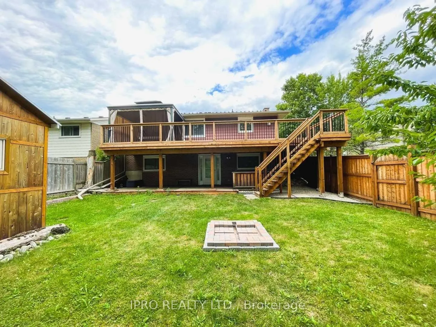 Photo 13 of 62 Toynbee Crescent, Kitchener, Forest Heights — HOMEH