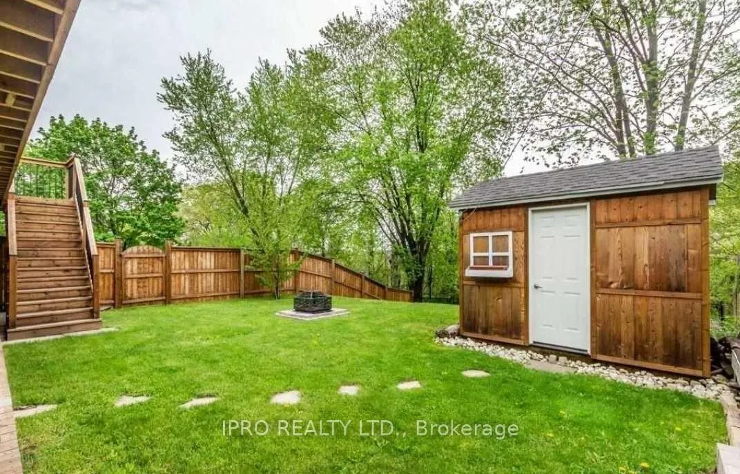 Photo 14 of 62 Toynbee Crescent, Kitchener, Forest Heights — HOMEH