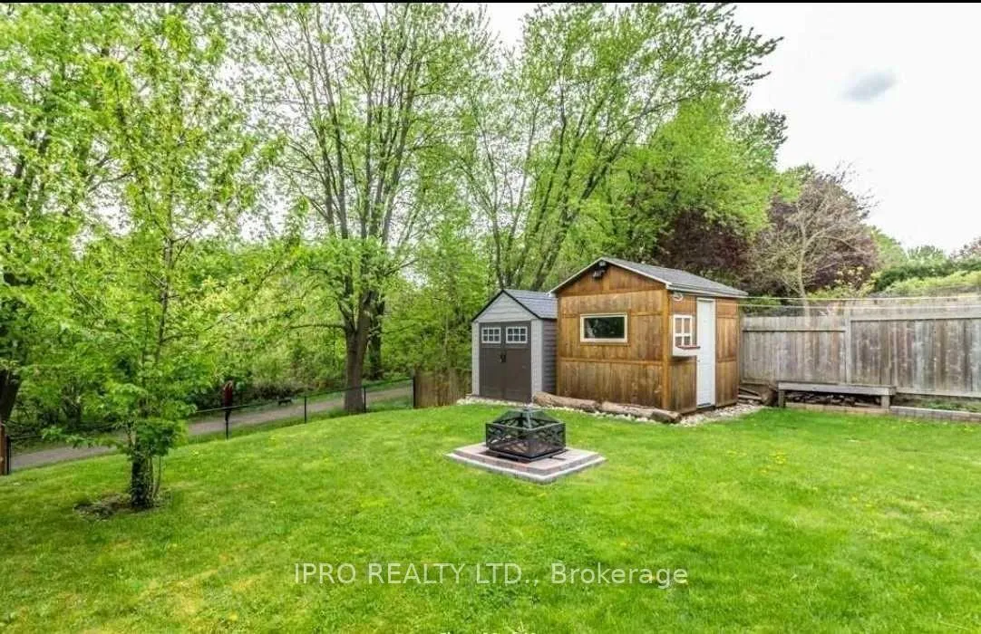 Photo 15 of 62 Toynbee Crescent, Kitchener, Forest Heights — HOMEH