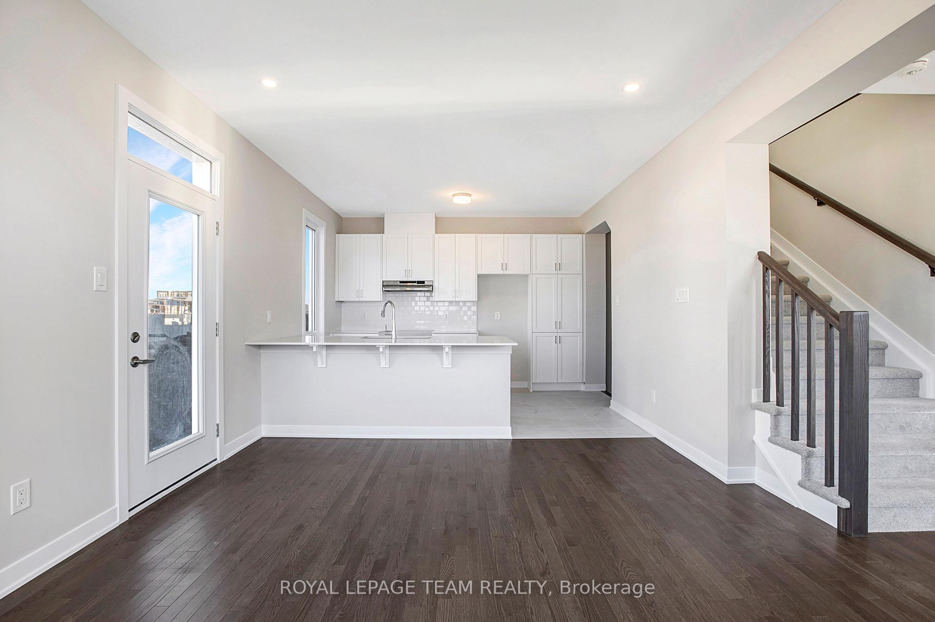 Photo 6 of 1915 Elevation Road, Ottawa, Barrhaven - Half Moon Bay — HOMEH