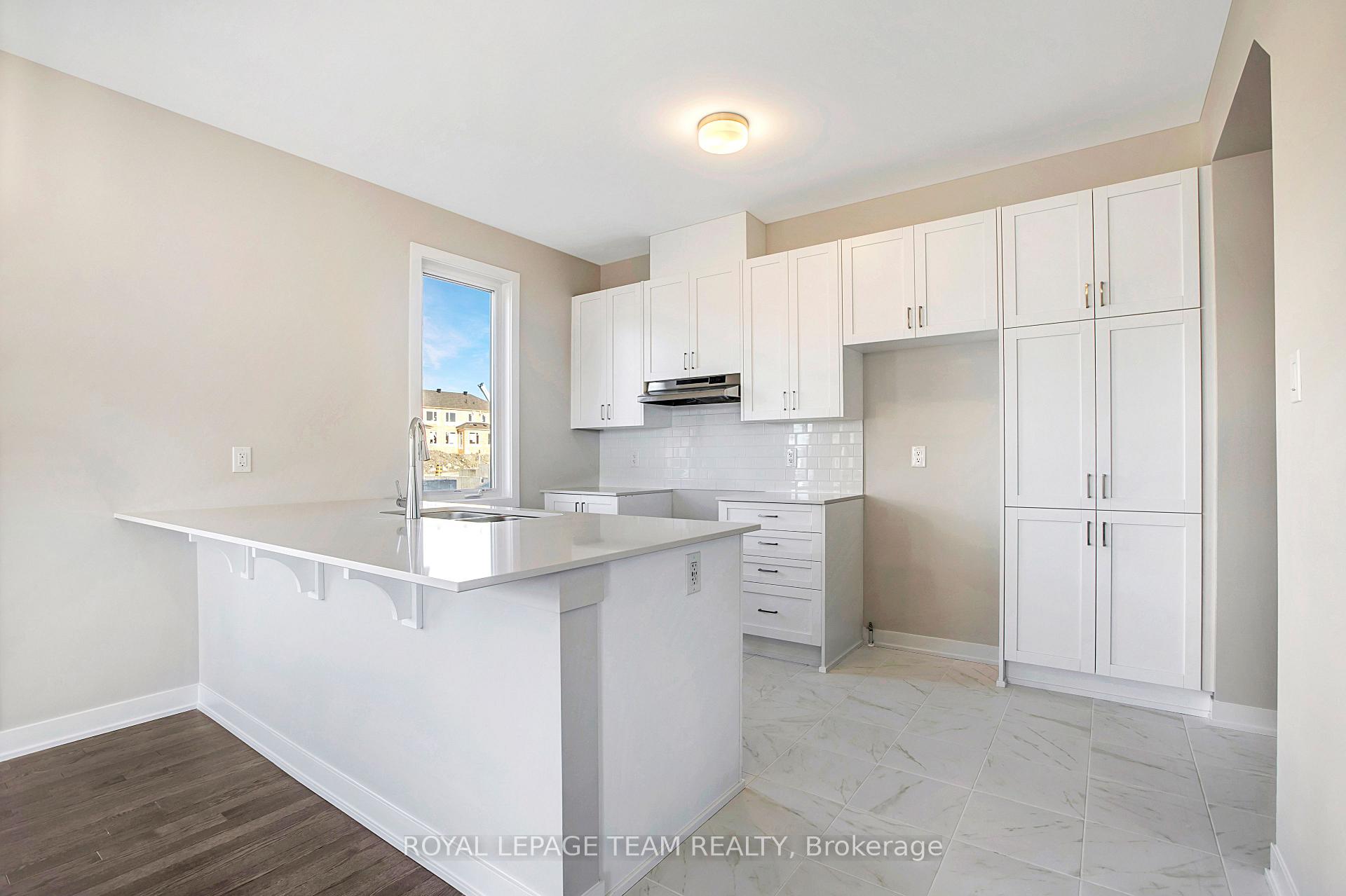 Photo 7 of 1915 Elevation Road, Ottawa, Barrhaven - Half Moon Bay — HOMEH