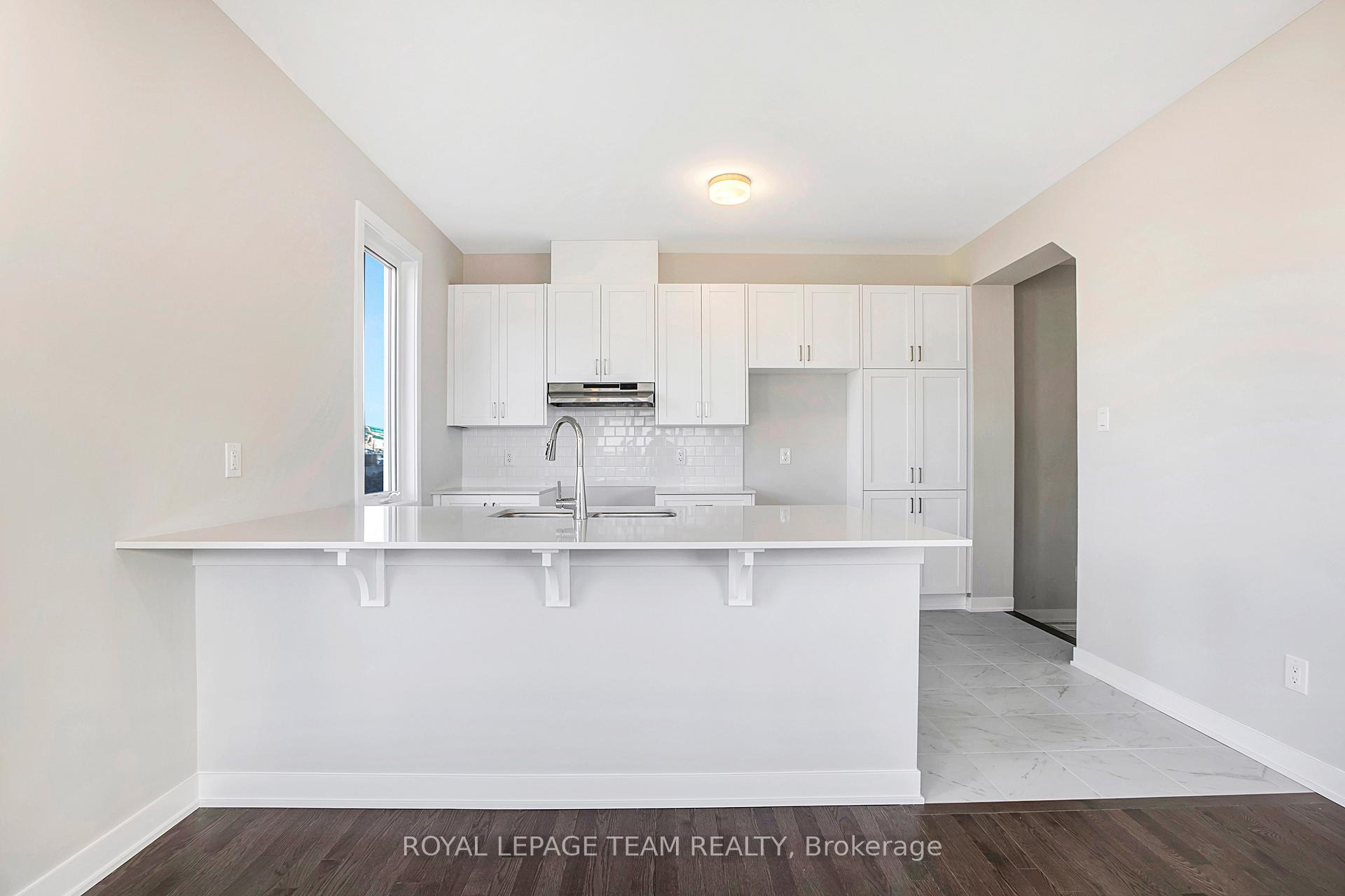 Photo 8 of 1915 Elevation Road, Ottawa, Barrhaven - Half Moon Bay — HOMEH