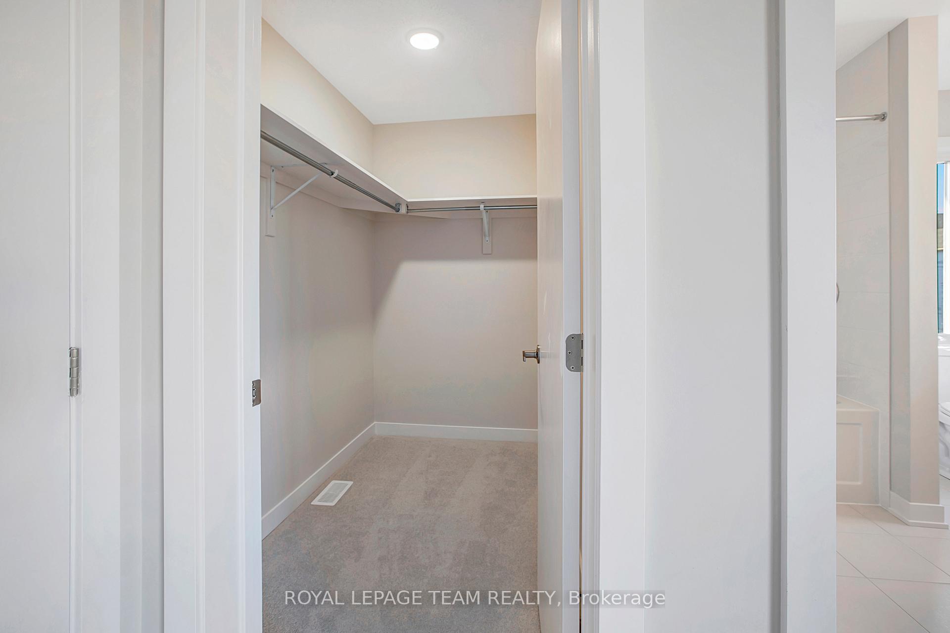 Photo 11 of 1915 Elevation Road, Ottawa, Barrhaven - Half Moon Bay — HOMEH